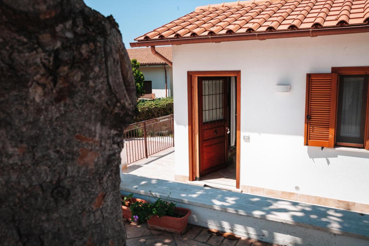 Magnolia Rooms Civitavecchia Exterior foto